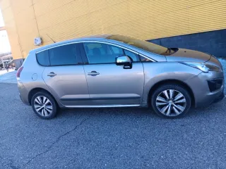 Peugeot 3008 2015