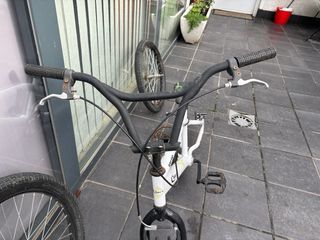 Bicicleta BMX Blanca