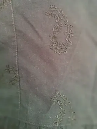 Top Pepe Jeans negro con volantes