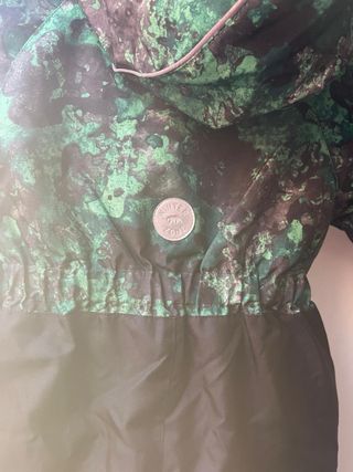 Mono de nieve infantil verde y negro