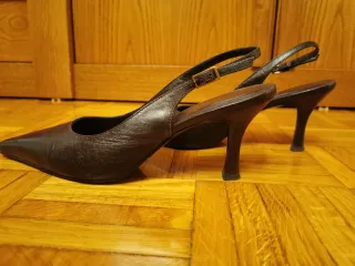 Zapatos Arezzo destalonados punta estrella