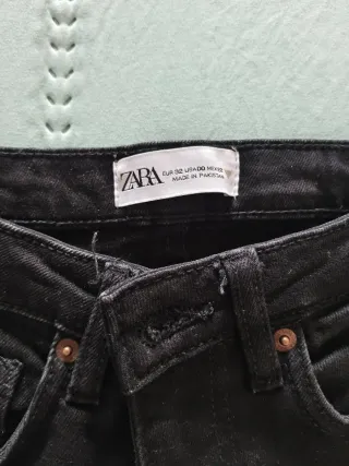 Pantalón Zara cropped flare negro mujer
