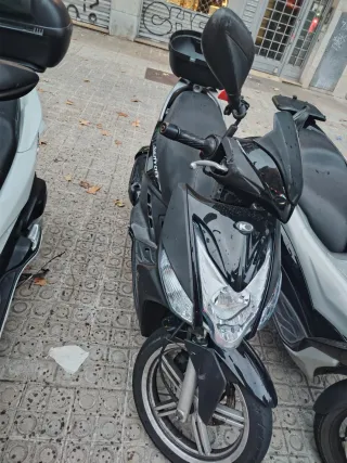 Kymco Agility City 125 Scooter