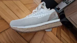 Sapatilhas Gioseppo bege/branco tam 37