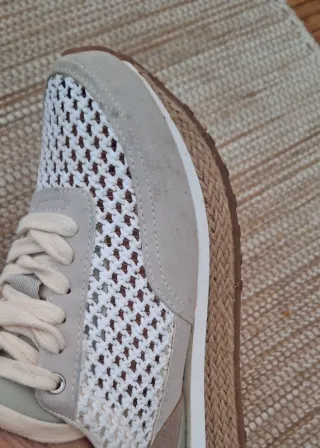 Sapatilhas Gioseppo bege/branco tam 37