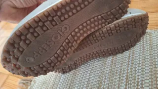 Sapatilhas Gioseppo bege/branco tam 37