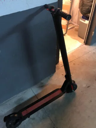 Patinete Eléctrico Negro