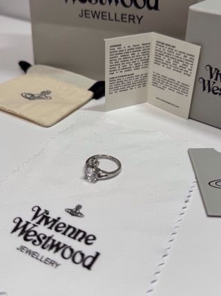 Anillo Vivienne Westwood Plata
