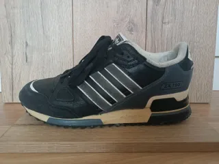 Adidas ZX750 negras y gris oscuro