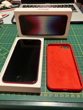 iPhone SE (3ª gen) Rosso