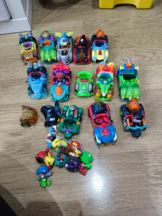 Súper Things y T-Racers Coches