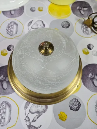 Plafón de techo cristal y metal dorado