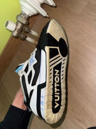 Zapatillas Louis Vuitton Trainer Blancas y Negras