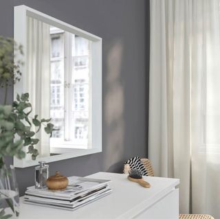 Espejo IKEA cuadrado blanco 70cm