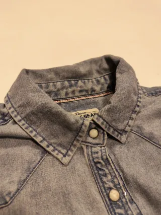 Camisa vaquera abotonada azul