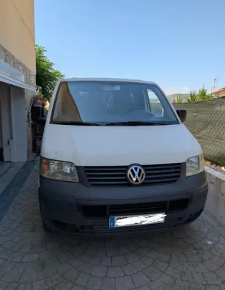 Volkswagen Transporter T5 2004
