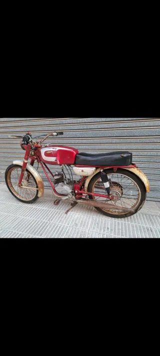 Ducati 48 TS Clásica