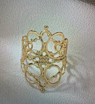 Anello gotico dorato regolabile