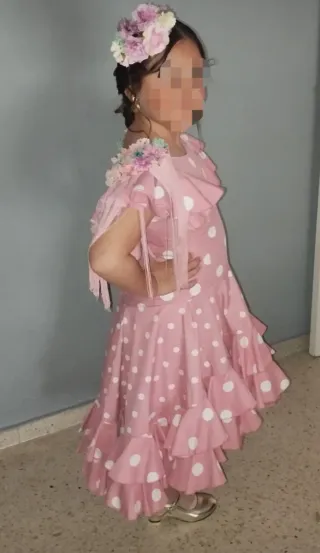 Traje de flamenca niña rosa lunares hecho a mano