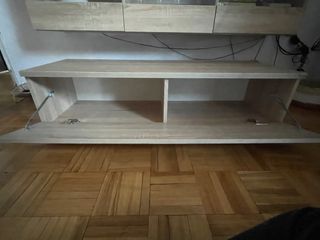 Mueble de suelo con cajón y soportes