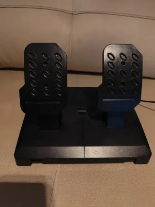 Volante Hori PS4/PC Inalámbrico