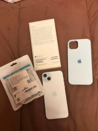 iPhone 15 Plus Azul 128GB con golpe