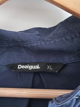 Camisa Desigual Azul y Negra