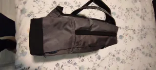 Mochila acolchada gris