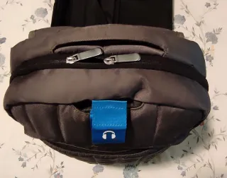 Mochila acolchada gris