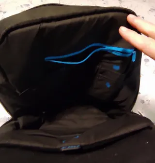 Mochila acolchada gris