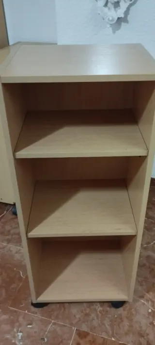 Cajonera de madera beige