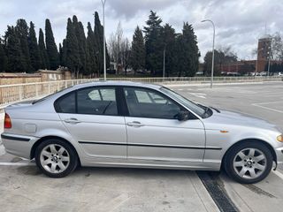 BMW 320d 150CV · Manual · ITV 2025 · Revisado