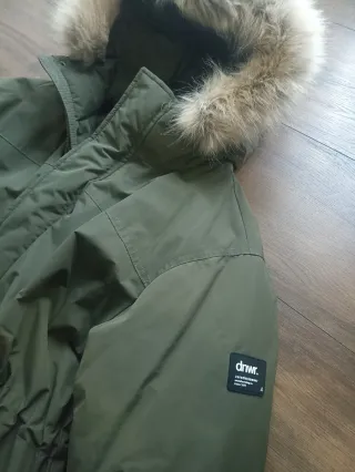 Parka Zara DNWR verde con capucha