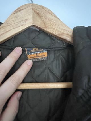 Cazadora acolchada verde Karhu