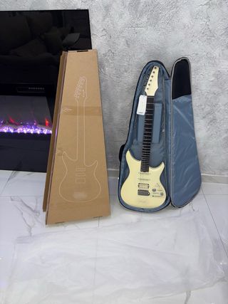 Chitarra bianca Enya Inspire