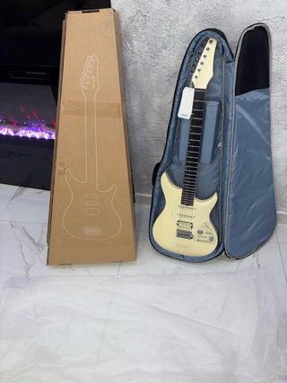 Chitarra bianca Enya Inspire