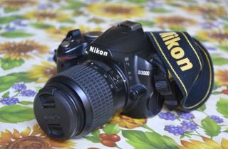 Nikon D3000 Fotocamera Digitale