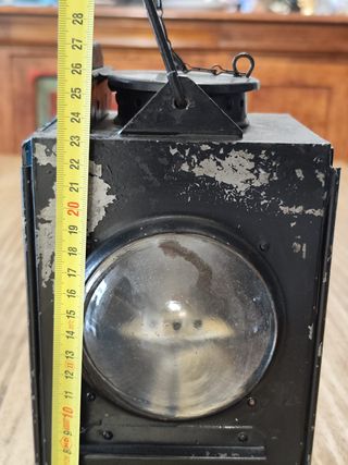 Antica lampada per segnalazione - lampada ferrovia