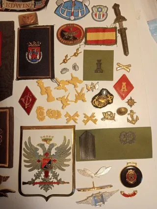 Lote Insignias Militares Ejército