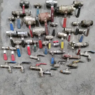 Lote Fontanería y Obra: codos, T-s y Conexion