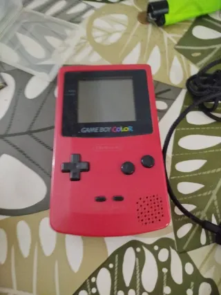 Nintendo Game Boy Color Roja + 4 Juegos