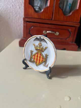 Plato decorativo escudo Valencia