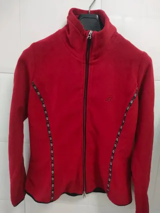 Polar de esquí rojo