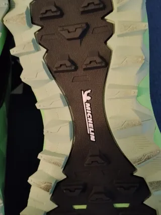 Zapatillas Mizuno Trail Running Talla 47