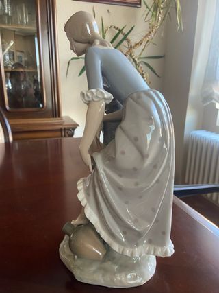 Figura Nao campesina con cántaro