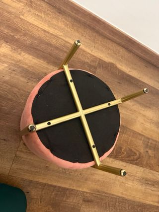 Taburete tocador terciopelo rosa y dorado