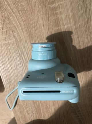 Cámara Instax Mini 11 Azul Fujifilm
