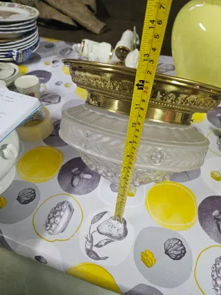 Plafon de latón con guirnaldas de cristal