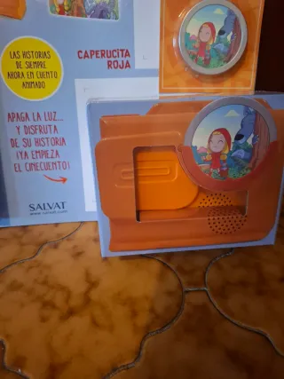 Colección Cinecuentos Proyector + Caperucita Roja