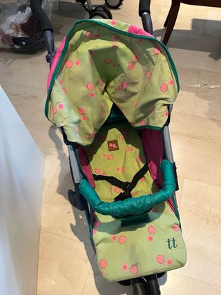 Cochecito ImaginariImaginari de muñeca con diseño